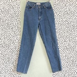 Vintage Medium Wash High Rise Mom Jeans